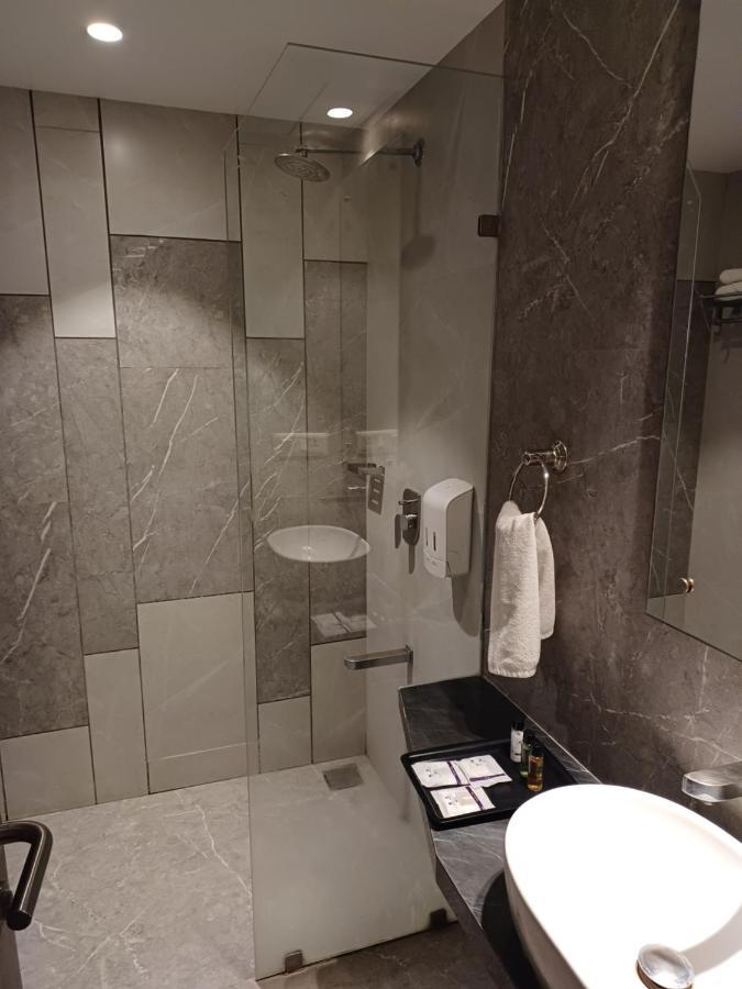 Click Hotel Aurangabad Eksteriør bilde