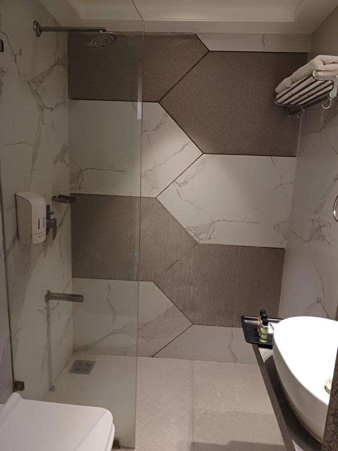 Click Hotel Aurangabad Eksteriør bilde